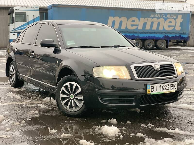 Седан Skoda Superb 2006 в Горішніх Плавнях