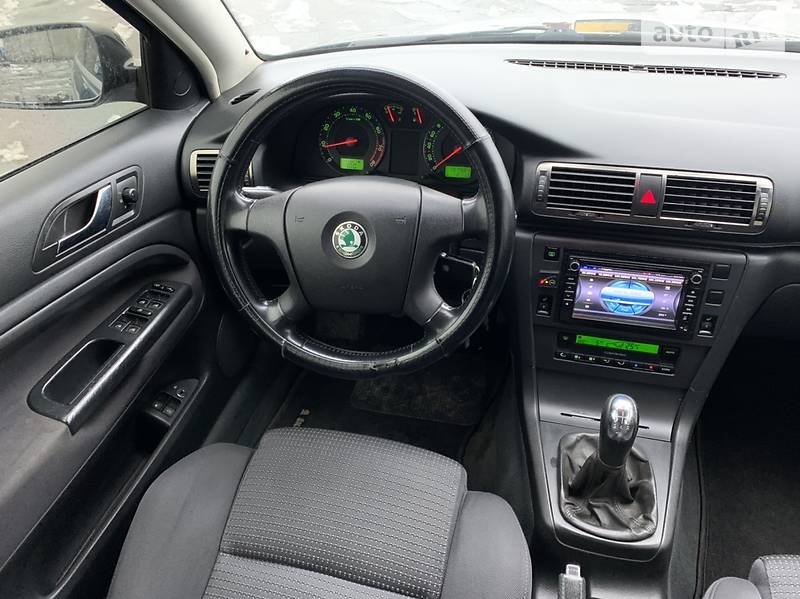 Седан Skoda Superb 2006 в Горішніх Плавнях