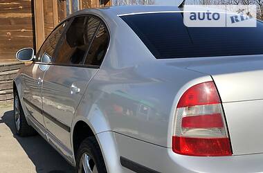 Седан Skoda Superb 2007 в 