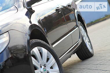 Седан Skoda Superb 2010 в 