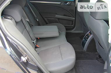 Седан Skoda Superb 2010 в 