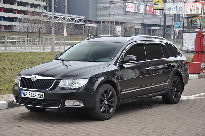Універсал Skoda Superb 2011 в Києві
