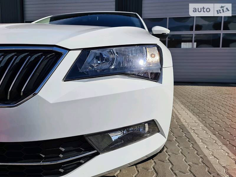 Універсал Skoda Superb 2016 в Мукачевому