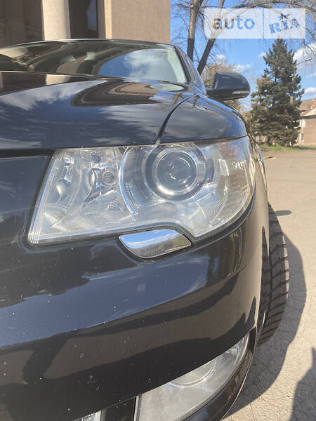 Седан Skoda Superb 2010 в Кривому Розі