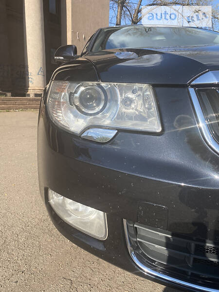Седан Skoda Superb 2010 в Кривому Розі