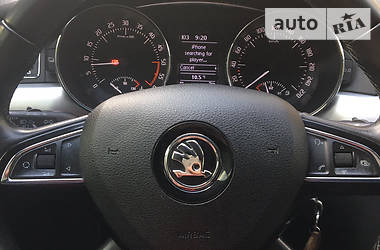 Седан Skoda Superb 2014 в 