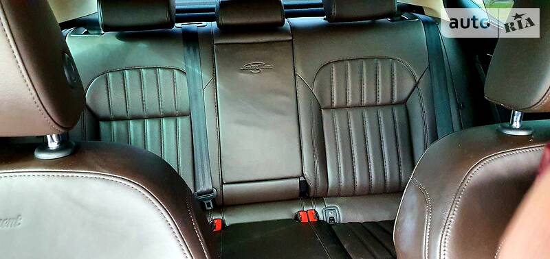 Седан Skoda Superb 2016 в Іршаві