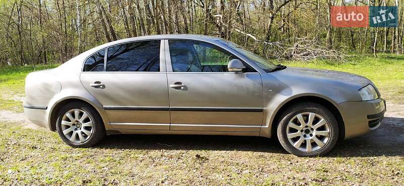 Седан Skoda Superb 2007 в Лубнах