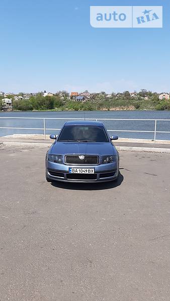 Седан Skoda Superb 2004 в Кропивницькому