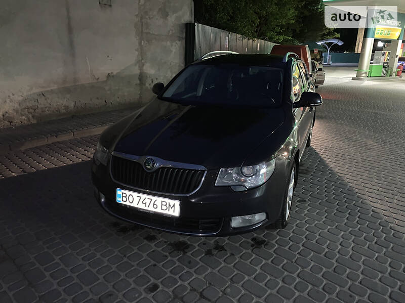 Універсал Skoda Superb 2010 в Тернополі