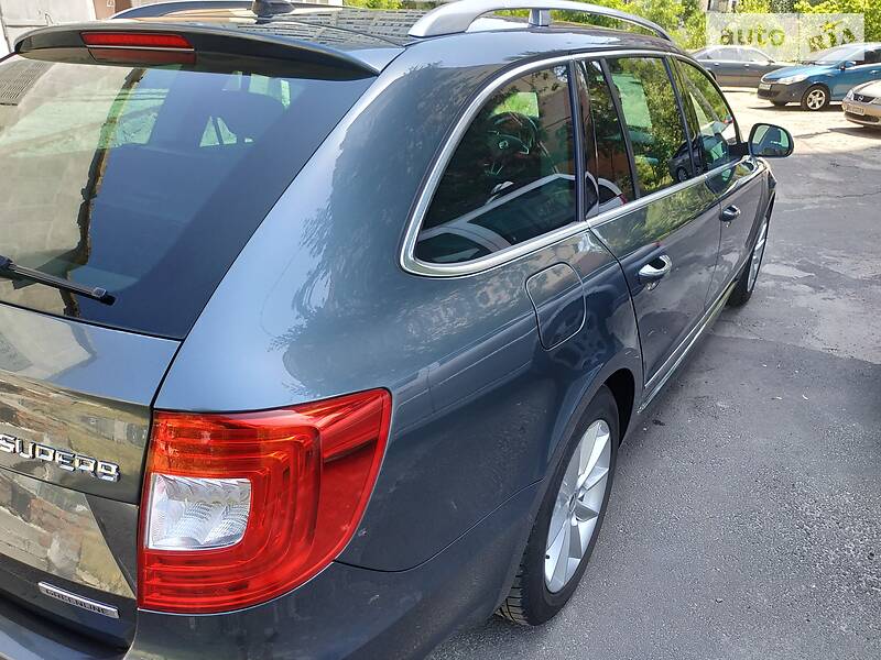 Універсал Skoda Superb 2015 в Києві