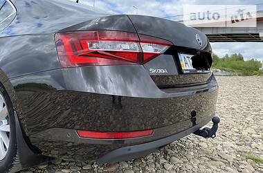 Лифтбек Skoda Superb 2015 в Ивано-Франковске