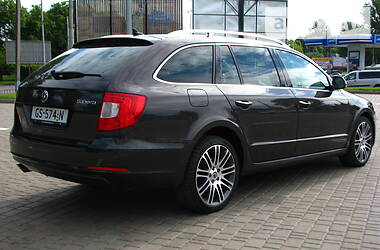 Универсал Skoda Superb 2011 в Львове