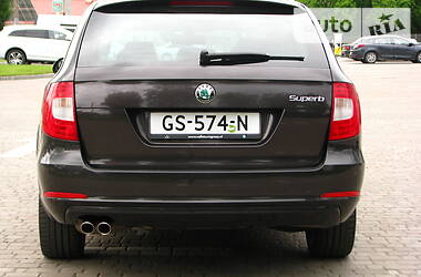 Универсал Skoda Superb 2011 в Львове