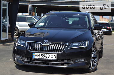 Універсал Skoda Superb 2018 в 