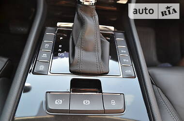 Універсал Skoda Superb 2018 в 