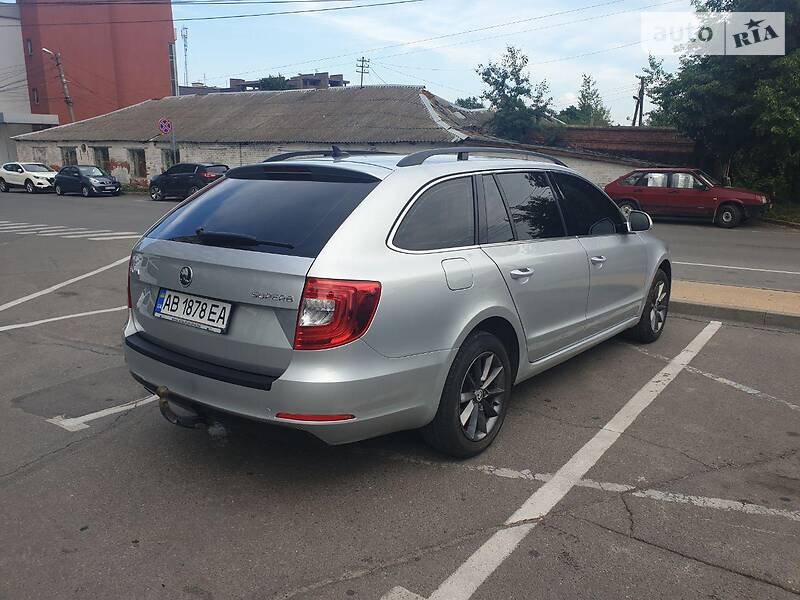 Універсал Skoda Superb 2013 в Вінниці