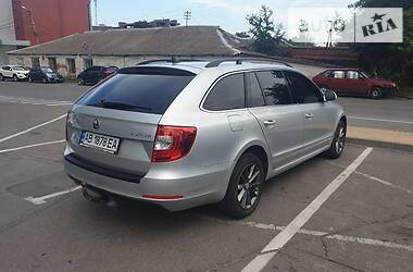 Універсал Skoda Superb 2013 в 