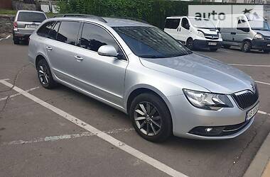 Універсал Skoda Superb 2013 в 