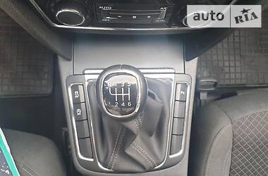 Універсал Skoda Superb 2013 в 