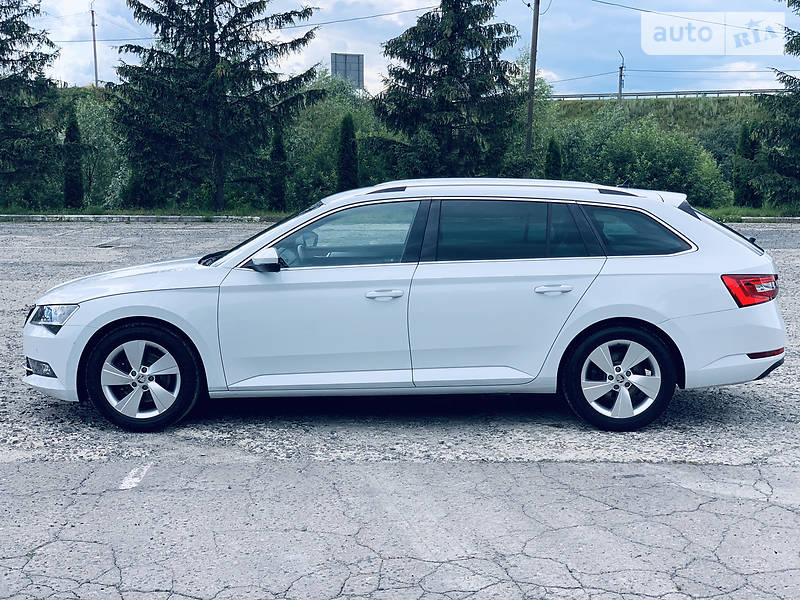 Універсал Skoda Superb 2017 в Рівному