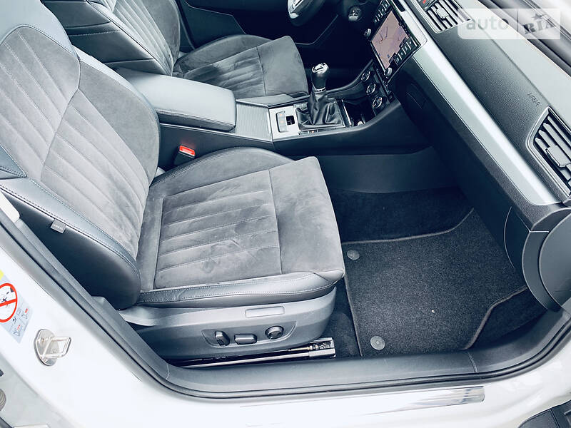 Універсал Skoda Superb 2017 в Рівному