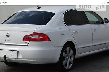 Седан Skoda Superb 2010 в Збаражі