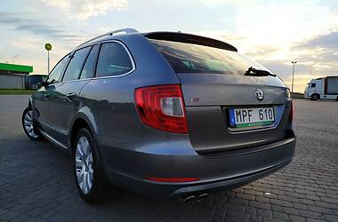 Універсал Skoda Superb 2010 в 