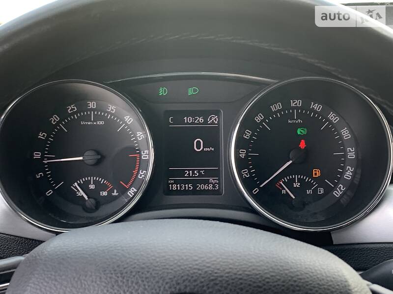 Універсал Skoda Superb 2013 в Стрию