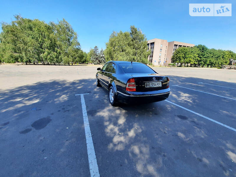 Седан Skoda Superb 2008 в Кривому Розі