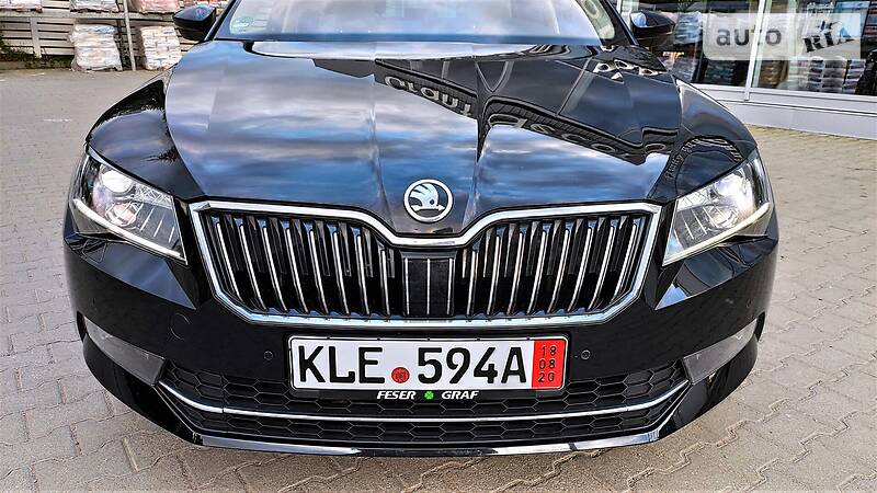 Універсал Skoda Superb 2016 в Чернівцях