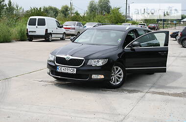 Універсал Skoda Superb 2012 в Чернівцях