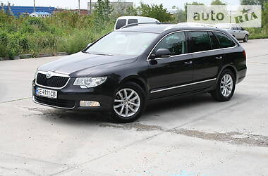 Універсал Skoda Superb 2012 в Чернівцях