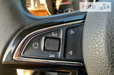 Седан Skoda Superb 2015 в 