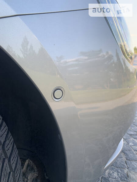 Седан Skoda Superb 2015 в Днепре