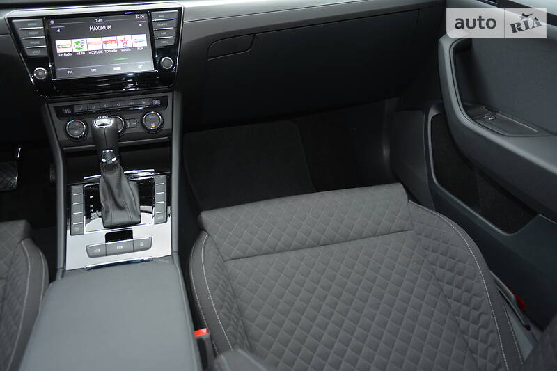 Універсал Skoda Superb 2017 в Луцьку