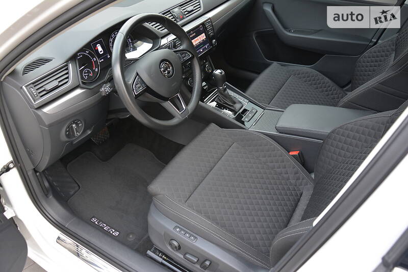 Універсал Skoda Superb 2017 в Луцьку