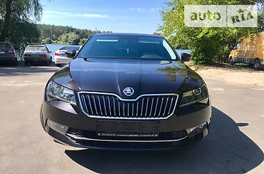 Ліфтбек Skoda Superb 2019 в 