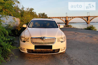 Универсал Skoda Superb 2011 в Днепре