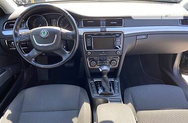 Универсал Skoda Superb 2012 в Черновцах