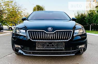 Лифтбек Skoda Superb 2018 в Киеве