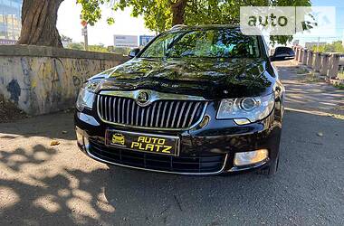 Универсал Skoda Superb 2013 в Кропивницком