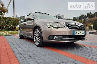 Універсал Skoda Superb 2015 в Луцьку