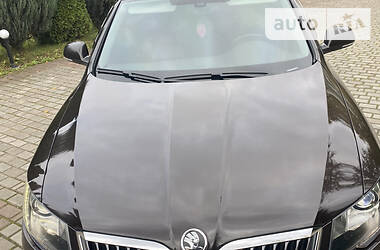 Седан Skoda Superb 2014 в Самборе