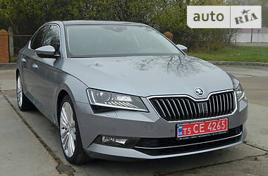 Седан Skoda Superb 2015 в Житомире