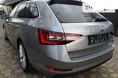 Универсал Skoda Superb 2016 в Киеве