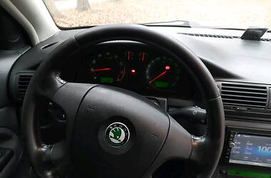 Седан Skoda Superb 2006 в Покровске