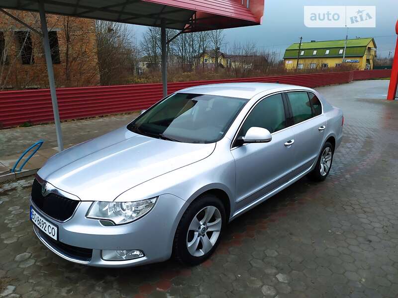 Skoda Superb 2012