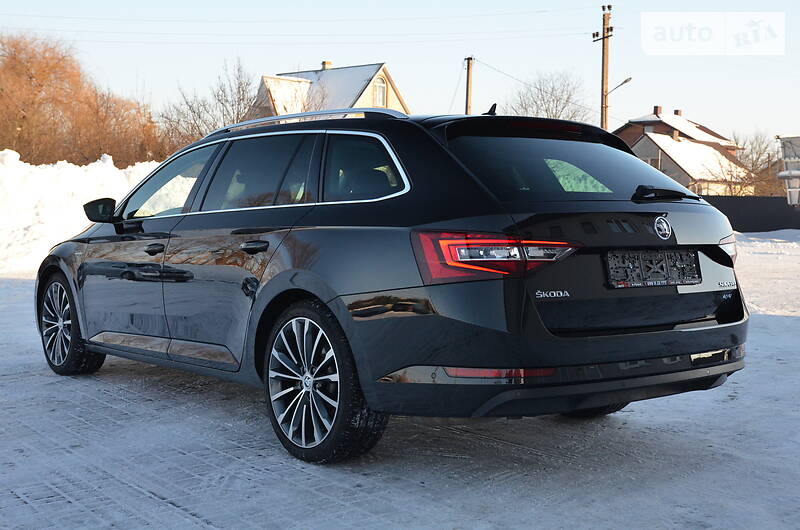 Універсал Skoda Superb 2016 в Луцьку