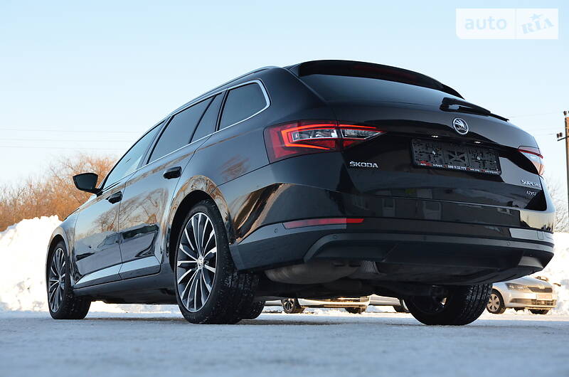 Універсал Skoda Superb 2016 в Луцьку
